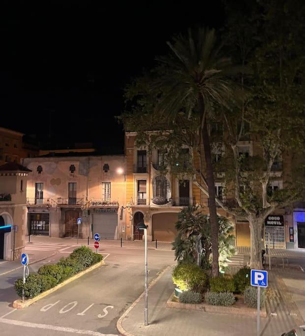Piso Centrico Y Acogedor Lejlighed Figueres  Eksteriør billede